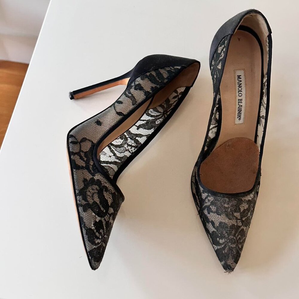 Black lace Manolo blahnik heels - Picture 1 of 5